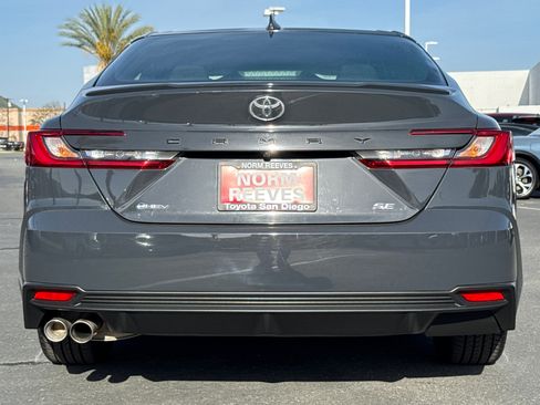 Certified 2025 Toyota Camry SE FWD image 9