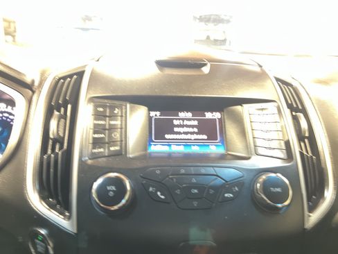 Used 2018 Ford Edge SEL AWD/4WD image 35