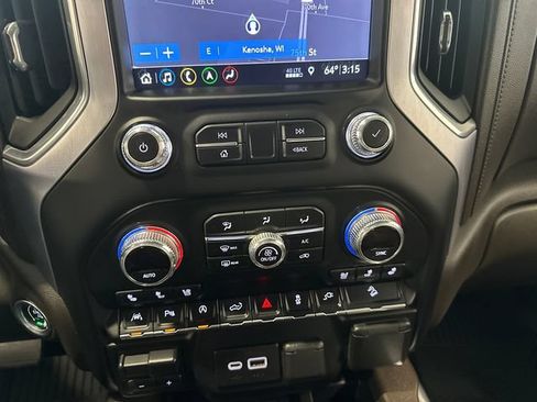Used 2019 GMC Sierra 1500 SLT w/ SLT Premium Plus Package AWD/4WD image 23