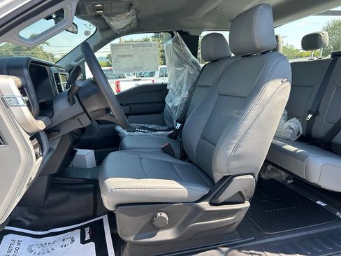 New 2026 Ford F250 XL w/ XL Chrome Package AWD/4WD image 13