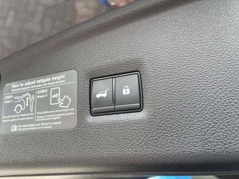 Used 2025 INFINITI QX55 Essential AWD/4WD image 47