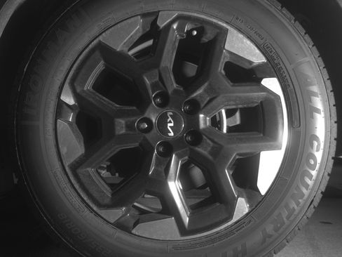 Used 2024 Kia Sorento S image 14