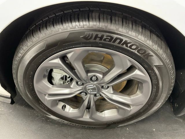Certified 2025 Honda Accord EX-L image 9