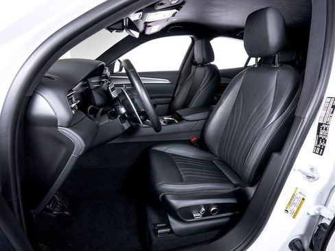 Used 2023 Maserati Grecale GT image 16