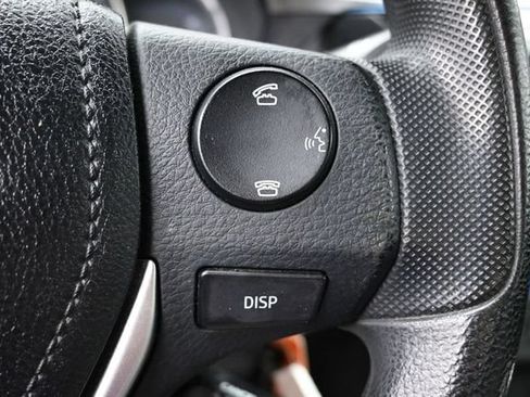 Used 2014 Toyota Corolla LE FWD image 23