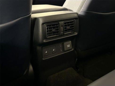 Certified 2025 Toyota 4Runner 4WD image 35