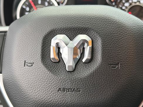 Used 2024 RAM 2500 Big Horn image 25