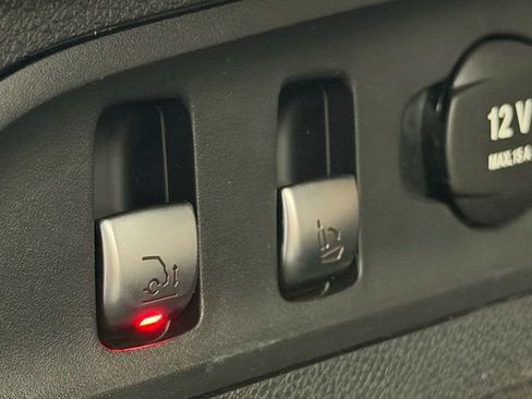 Used 2019 Mercedes-Benz GLC 63 AMG S w/ Multimedia Package image 39