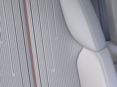 New 2027 Cadillac Vistiq Luxury w/ LPO, Floor Liner Package AWD/4WD image 21