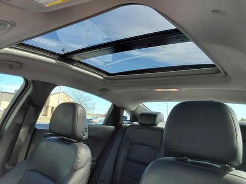 Used 2018 Chevrolet Malibu LT w/ True North Edition FWD image 28