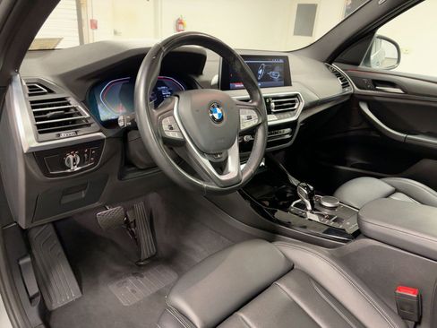 Used 2024 BMW X3 sDrive30i image 3