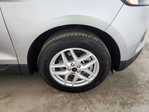 Used 2023 Ford Edge SEL image 40