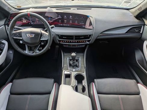 Certified 2025 Cadillac CT5 V Blackwing w/ Carbon Fiber 1 Package RWD image 13