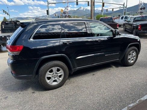 Used 2017 Jeep Grand Cherokee Laredo image 20