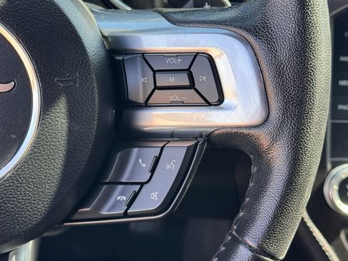 Used 2017 Ford Mustang Coupe RWD image 17