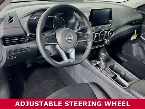 Used 2025 Nissan Sentra SR image 5