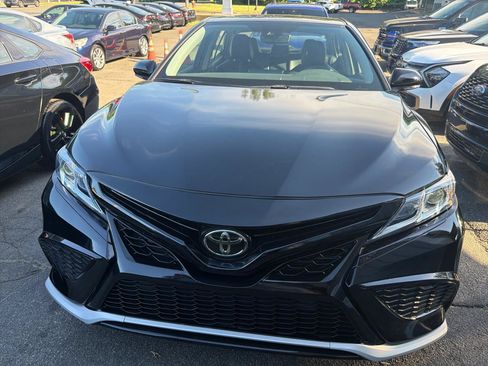 Used 2024 Toyota Camry SE FWD image 2