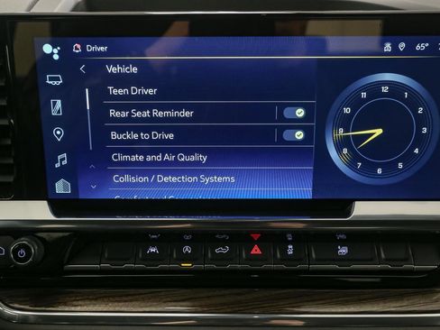 Used 2024 Chevrolet Silverado 1500 LT image 29