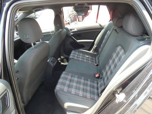 Used 2020 Volkswagen GTI S image 9