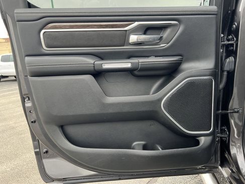 Used 2020 RAM 1500 Laramie AWD/4WD image 17