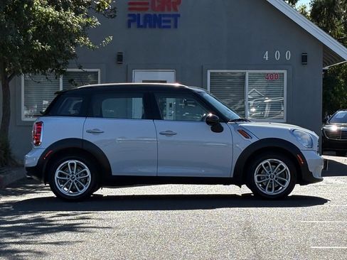 Used 2015 MINI Cooper Countryman FWD image 4