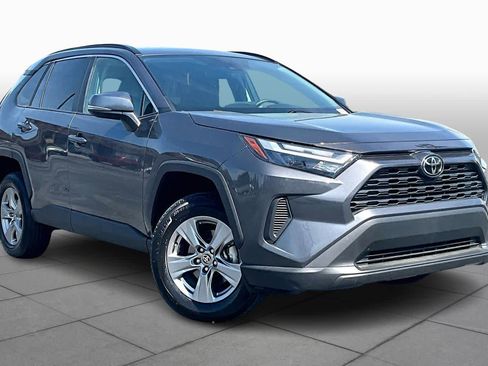 Used 2024 Toyota RAV4 XLE image 3