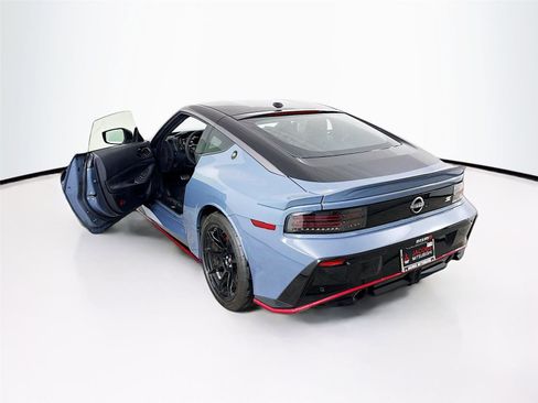 Used 2026 Nissan Z NISMO RWD image 33