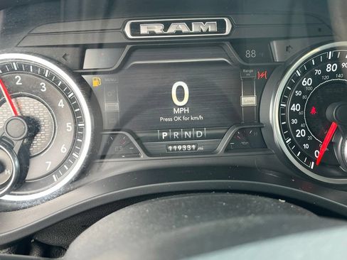 Used 2019 RAM 1500 Laramie AWD/4WD image 28