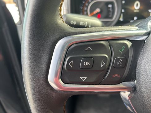 Used 2024 Jeep Wrangler Sahara image 11