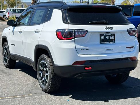 New 2026 Jeep Compass Trailhawk AWD/4WD image 5