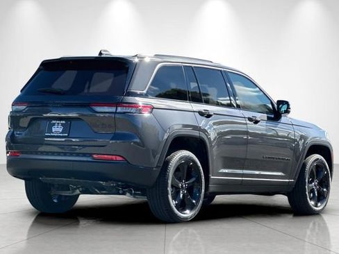 New 2026 Jeep Grand Cherokee Limited w/ Limited Altitude Package AWD/4WD image 4