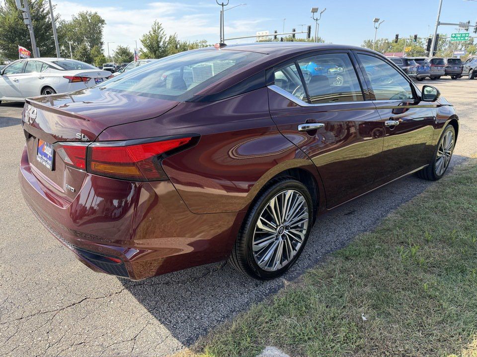 Used 2025 Nissan Altima 2.5 SL AWD/4WD image 5