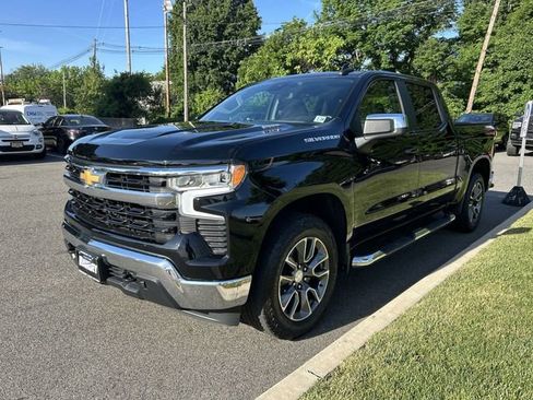 Used 2023 Chevrolet Silverado 1500 LT w/ LPO, Liner Protection Package AWD/4WD image 4