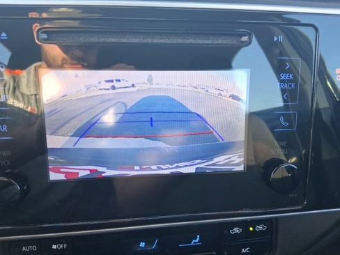 Used 2019 Toyota Corolla LE FWD image 20