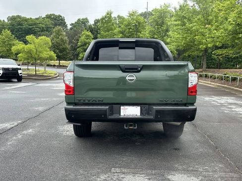Certified 2024 Nissan Titan SV w/ SV Bronze Edition Package AWD/4WD image 7