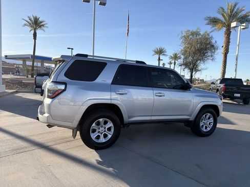 Used 2022 Toyota 4Runner SR5 RWD image 4