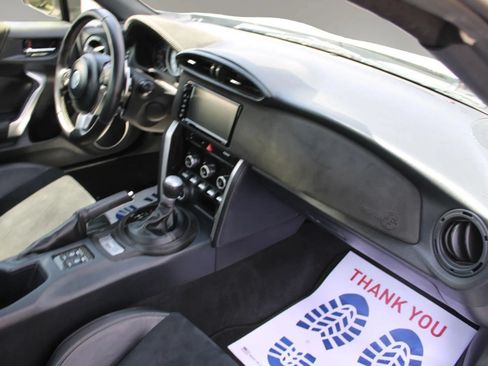 Used 2019 Toyota 86 RWD image 18