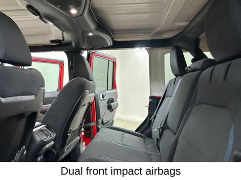 Used 2025 Jeep Wrangler Unlimited Rubicon 4xe w/ Safety Group AWD/4WD image 32