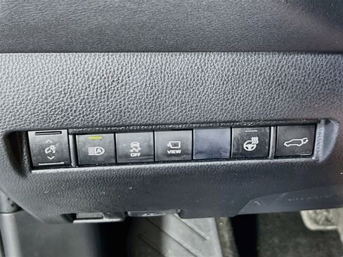 Used 2021 Toyota Venza Limited w/ Advanced Technology Package AWD/4WD image 10