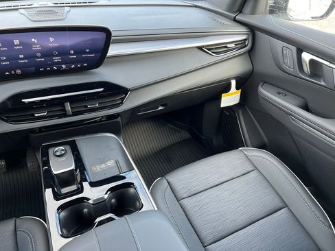 New 2026 Buick Enclave Sport Touring w/ Power Package image 39