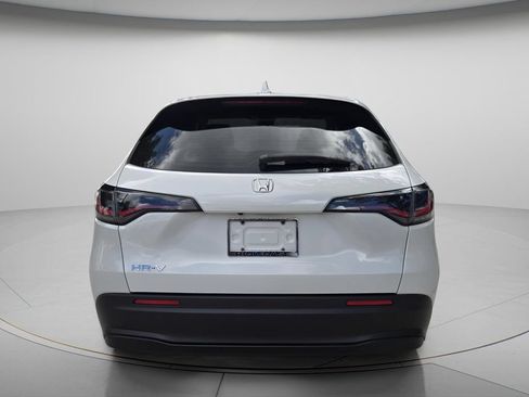 Certified 2025 Honda HR-V LX image 5