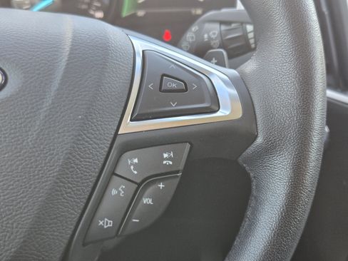 Used 2018 Ford Edge SEL w/ Equipment Group 201A image 25