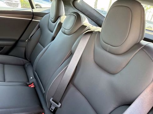 Used 2021 Tesla Model S Plaid image 13