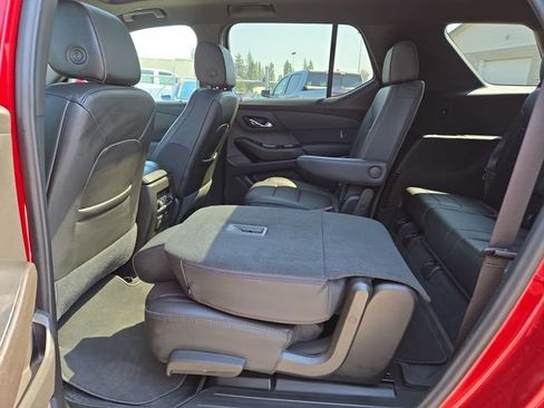 Used 2023 Chevrolet Traverse High Country AWD/4WD image 32
