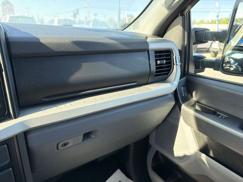 Used 2025 Ford F250 XLT AWD/4WD image 24