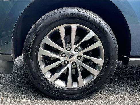 Used 2018 Ford Expedition Max Limited w/ Equipment Group 301A AWD/4WD image 9