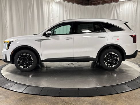 New 2026 Kia Sorento S AWD/4WD image 8