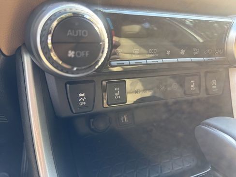 Used 2025 Toyota RAV4 XLE Premium w/ Weather Package image 7