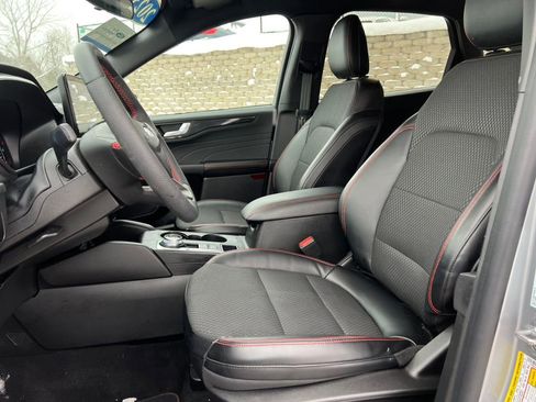 Certified 2023 Ford Escape ST-Line w/ Tech Pack #1 image 4