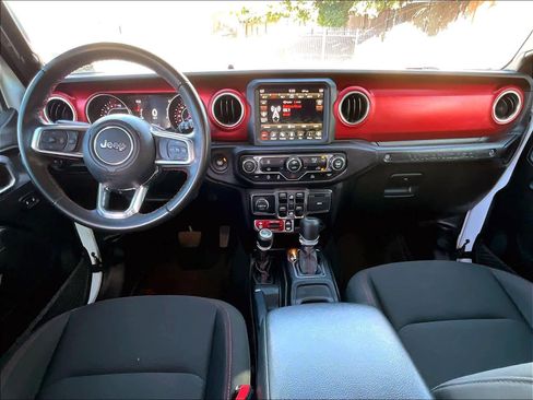 Used 2022 Jeep Wrangler Unlimited Rubicon image 18